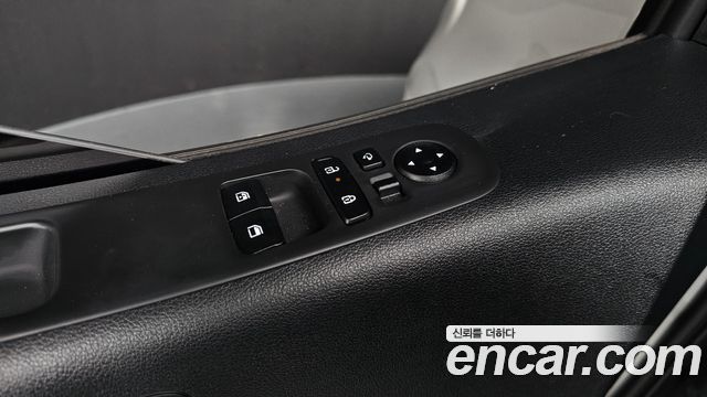 Hyundai Staria Tourer 9-Seater Modern 2025 — фото 17