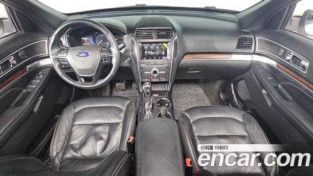 Ford Explorer 2.3 Limited 4WD 5th 2018 — фото 7