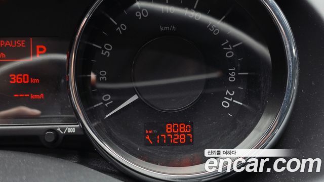 Peugeot 3008 2.0 HDi First Generation 2015 — фото 8