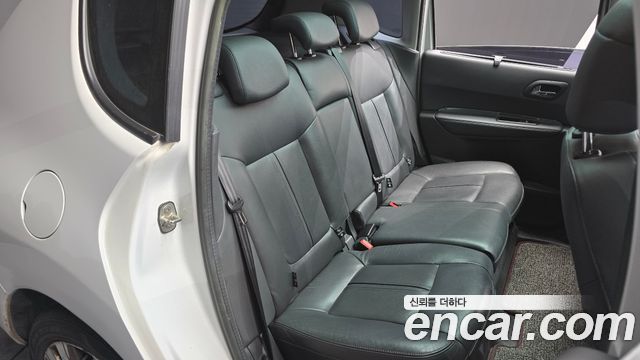 Peugeot 3008 2.0 HDi First Generation 2015 — фото 12