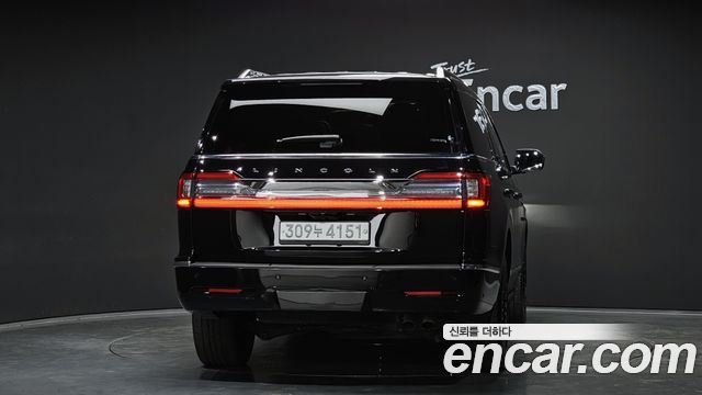 Lincoln Navigator (IV) 3.5L Black Label 2019 — фото 4