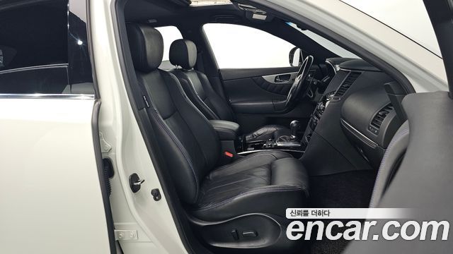 Infiniti QX70 3.7 AWD 2017 — фото 10