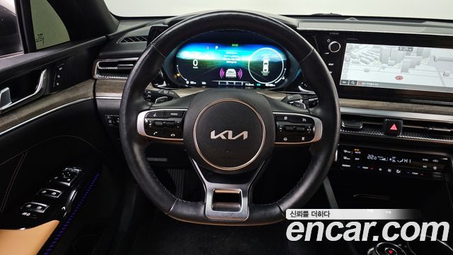 Kia K5 (III) 1.6 Turbo Signature 2022 — фото 13