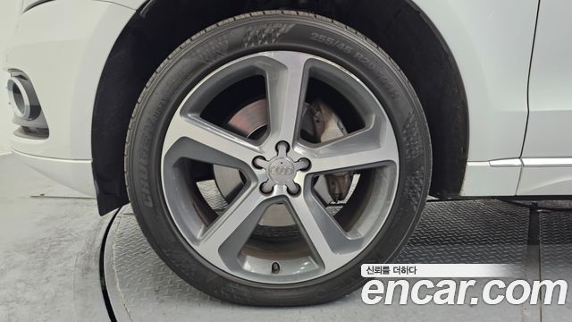 Audi Q5 45 TDI Quattro 8R 2015 — фото 5