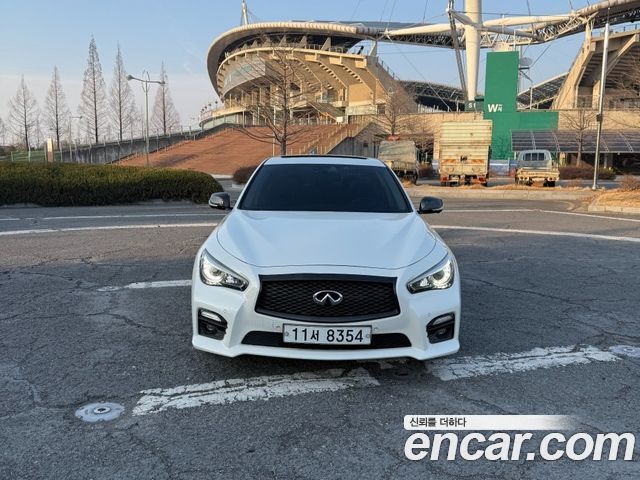 Infiniti Q50 3.5 Hybrid Hi-Tech