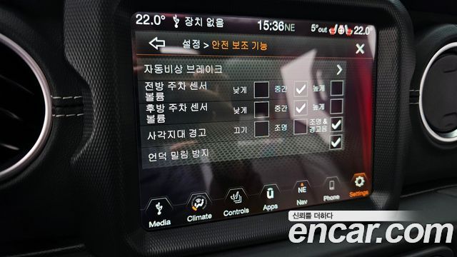 Jeep Wrangler (JL) 2.0 Overland Power Top 4Door 2022 — фото 15