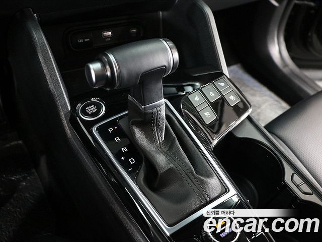Kia Sportage (V) Diesel 2.0 4WD Prestige 2023 — фото 16