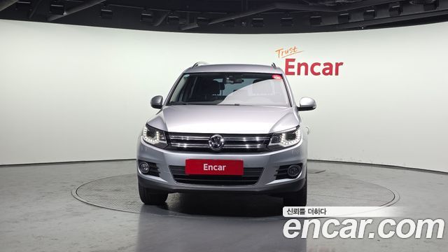 Volkswagen Tiguan 2.0 TDI Comfort 5N 2014 — фото 3