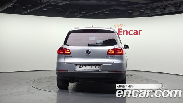 Volkswagen Tiguan 2.0 TDI Comfort 5N 2014 — фото 4