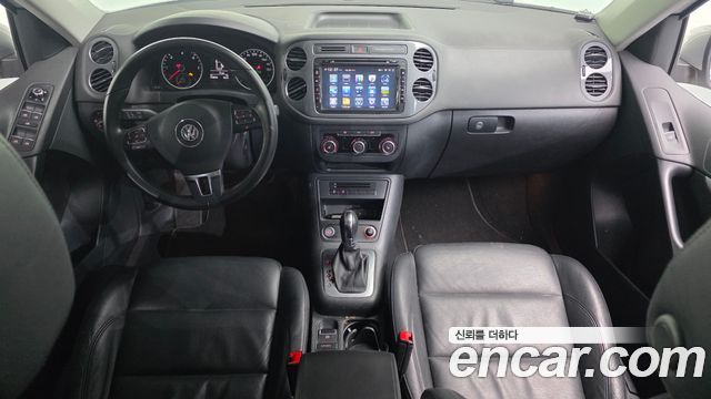 Volkswagen Tiguan 2.0 TDI Comfort 5N 2014 — фото 7