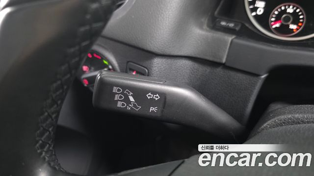 Volkswagen Tiguan 2.0 TDI Comfort 5N 2014 — фото 18
