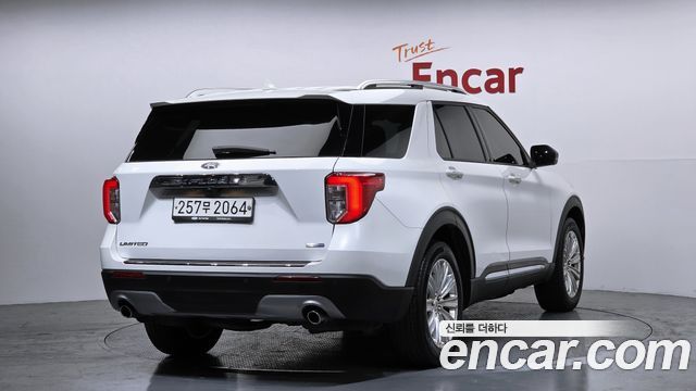 Ford Explorer (VI) 2.3 LimIted 4WD 2020 — фото 2