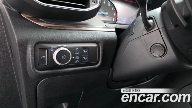 Ford Explorer (VI) 2.3 LimIted 4WD 2020 — фото 18