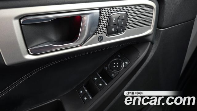 Ford Explorer (VI) 2.3 LimIted 4WD 2020 — фото 19