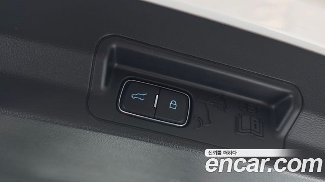 Ford Explorer (VI) 2.3 LimIted 4WD 2020 — фото 20