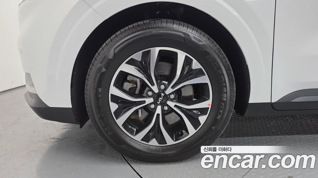 Kia Carnival (IV) Diesel 9-Seater Prestige 2023 — фото 5