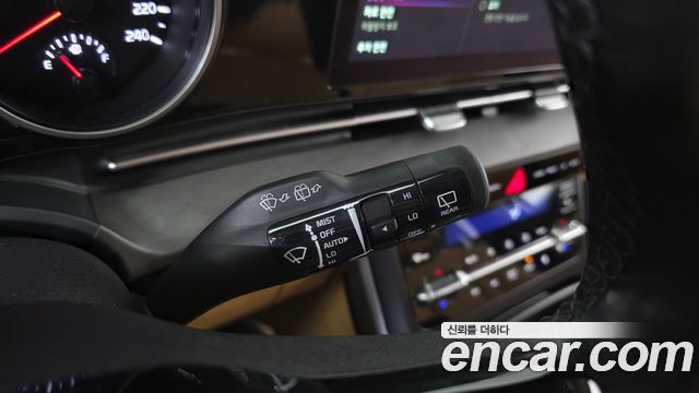 Kia Carnival (IV) Diesel 9-Seater Prestige 2023 — фото 17