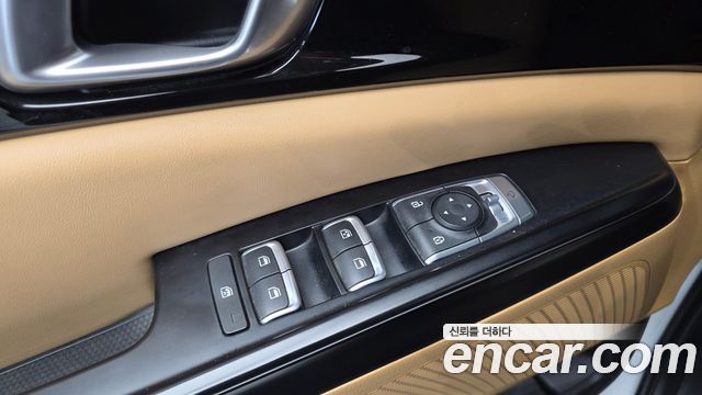 Kia Carnival (IV) Diesel 9-Seater Prestige 2023 — фото 18