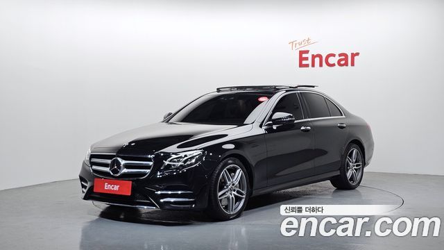 Mercedes-Benz E-Class (W213) E300 4MATIC AMG Line 2020 — фото 1