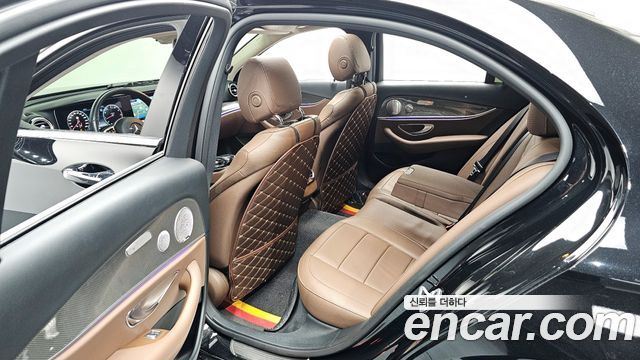 Mercedes-Benz E-Class (W213) E300 4MATIC AMG Line 2020 — фото 11