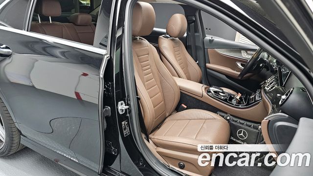 Mercedes-Benz E-Class (W213) E300 4MATIC AMG Line 2020 — фото 12