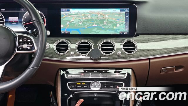 Mercedes-Benz E-Class (W213) E300 4MATIC AMG Line 2020 — фото 19