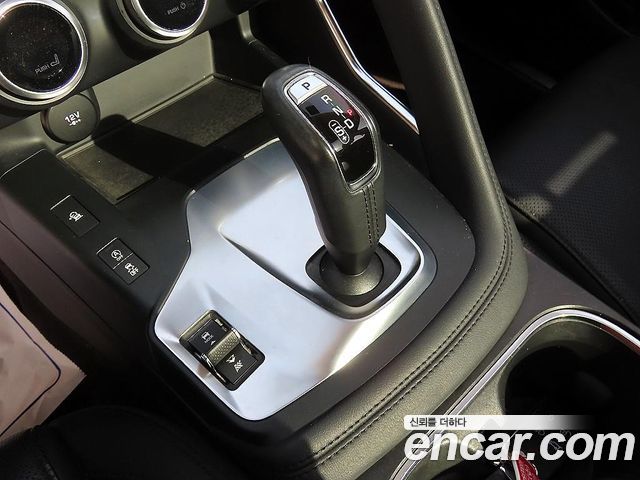 Jaguar E-PACE P250 S 2018 — фото 10