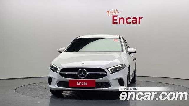 Mercedes-Benz A-Class (W177) A250 4MATIC Sedan 2020 — фото 3