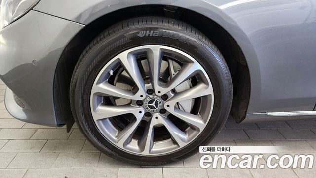 Mercedes-Benz E-Class (W213) E300 4MATIC Avnatgarde 2019 — фото 5