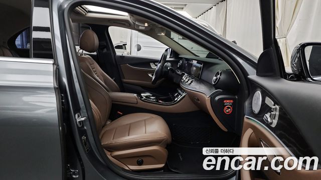 Mercedes-Benz E-Class (W213) E300 4MATIC Avnatgarde 2019 — фото 11