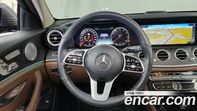 Mercedes-Benz E-Class (W213) E300 4MATIC Avnatgarde 2019 — фото 13