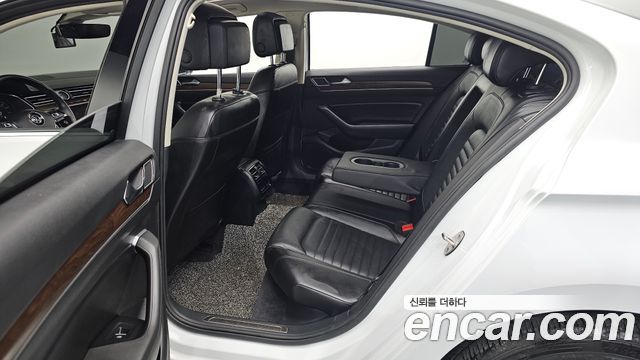 Volkswagen Passat GT (B8) 2.0 TDI Prestige 2018 — фото 11