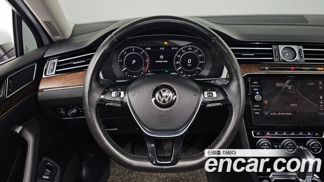 Volkswagen Passat GT (B8) 2.0 TDI Prestige 2018 — фото 15