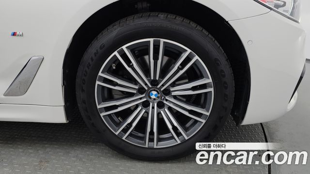 BMW 5 Series (G30) 520i Luxury 2018 — фото 5