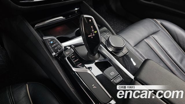 BMW 5 Series (G30) 520i Luxury 2018 — фото 9