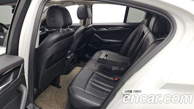 BMW 5 Series (G30) 520i Luxury 2018 — фото 12