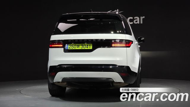 Land Rover Discovery 5 D300 Dynamic HSE 2024 — фото 4