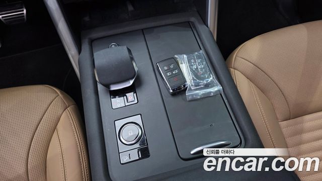 Land Rover Discovery 5 D300 Dynamic HSE 2024 — фото 9