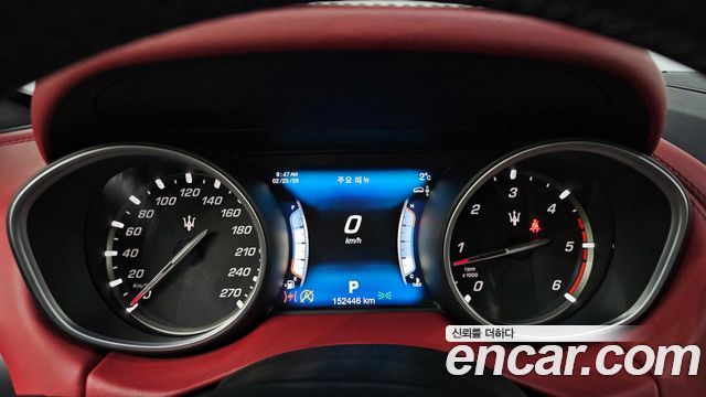 Maserati Levante 3.0 Diesel AWD Sport 2017 — фото 8