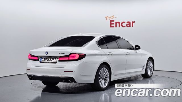 BMW 5 Series (G30) 530i Luxury 2021 — фото 2
