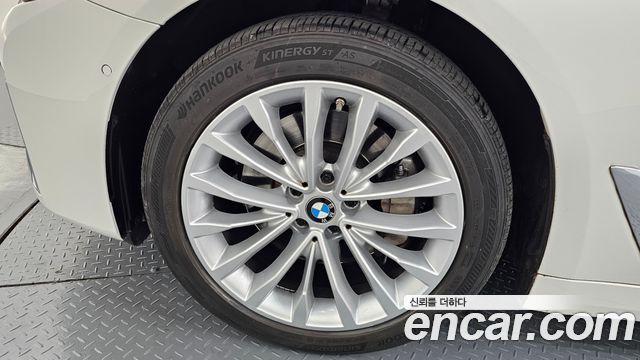 BMW 5 Series (G30) 530i Luxury 2021 — фото 5