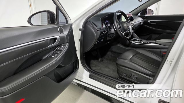 Hyundai Sonata (DN8) 1.6 Turbo Premium Plus 2022 — фото 11