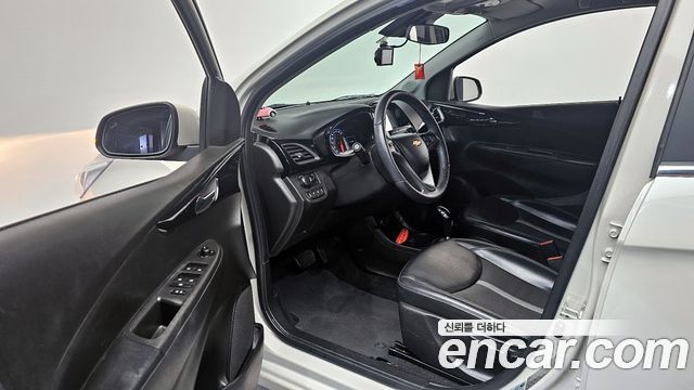 Chevrolet Spark Premier 2019 — фото 11
