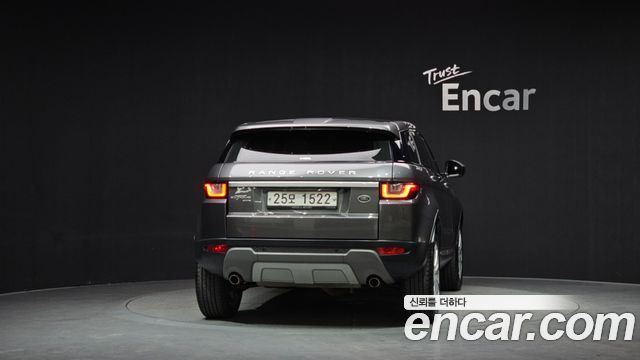 Land Rover Range Rover Evoque 2.0 TD4 HSE 2018 — фото 4