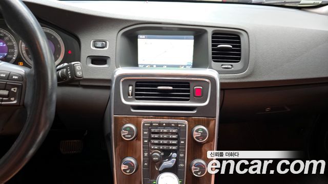 Volvo V60 D4 1st 2013 — фото 19