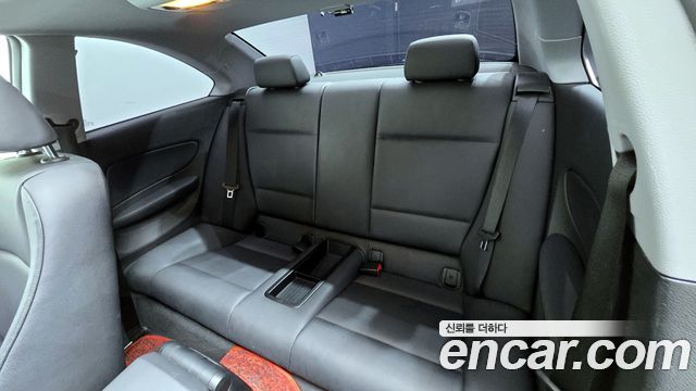 BMW 1 Series (E82) 120d Coupe Sport 2012 — фото 12