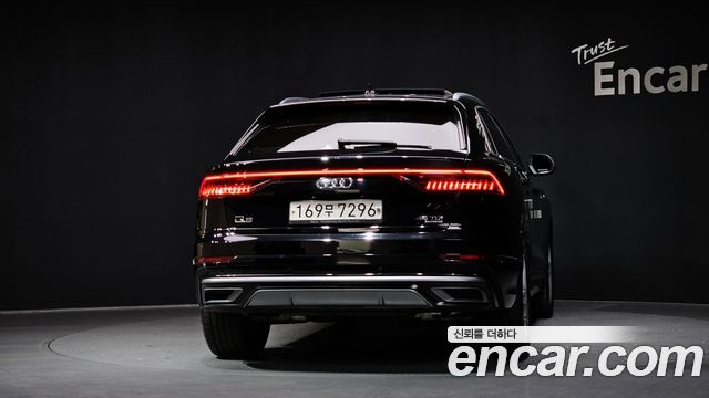 Audi Q8 (4M) 45 TDI Quattro Premium 2020 — фото 4