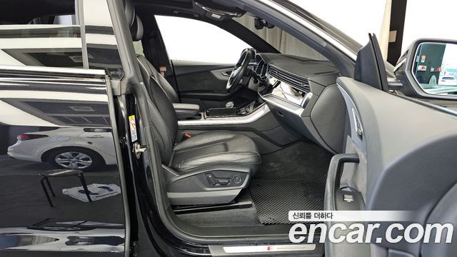 Audi Q8 (4M) 45 TDI Quattro Premium 2020 — фото 11