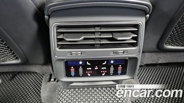 Audi Q8 (4M) 45 TDI Quattro Premium 2020 — фото 19
