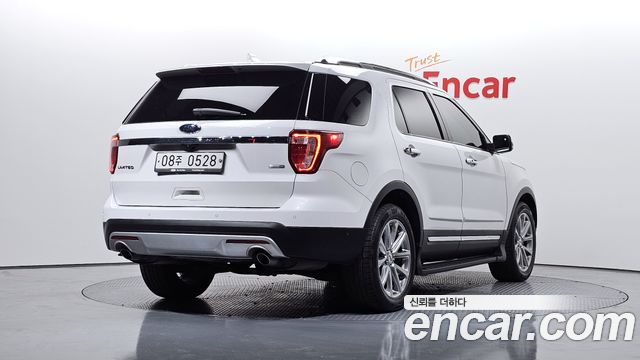 Ford Explorer 2.3 Limited 4WD 5th 2016 — фото 2